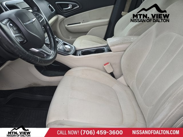 2016 Chrysler 200 Limited