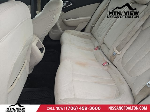 2016 Chrysler 200 Limited