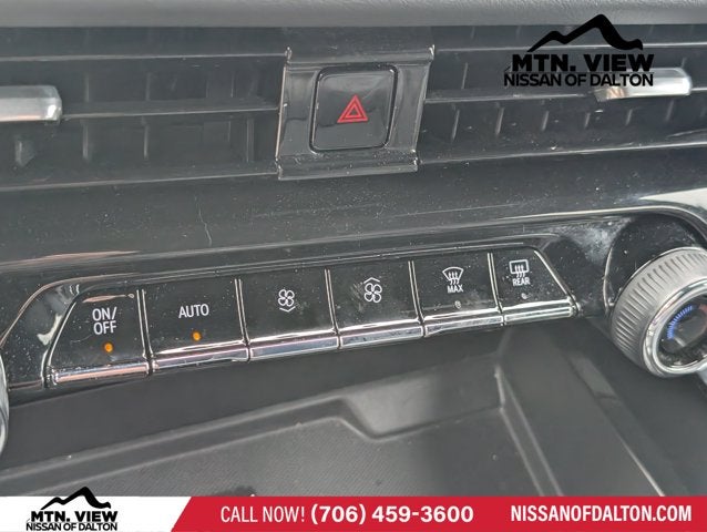 2025 Chevrolet Suburban LT