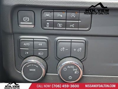 2025 Chevrolet Suburban LT