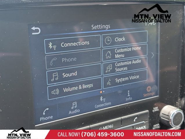 2022 Nissan Frontier SV