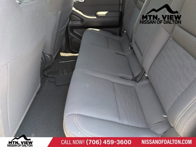 2024 Nissan Frontier SV