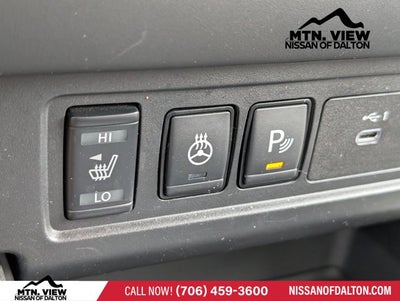 2024 Nissan Frontier SV
