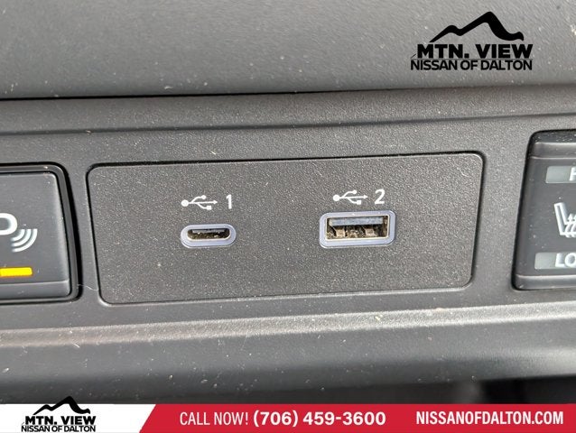 2024 Nissan Frontier SV