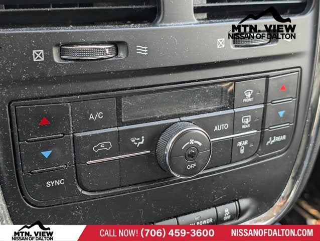 2013 Chrysler Town & Country Touring