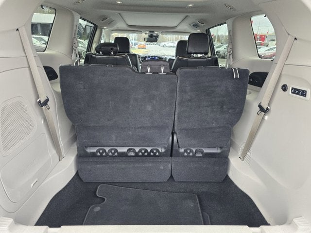 2021 Chrysler Pacifica Base