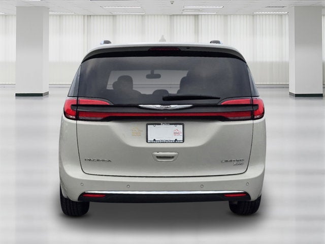 2021 Chrysler Pacifica Base
