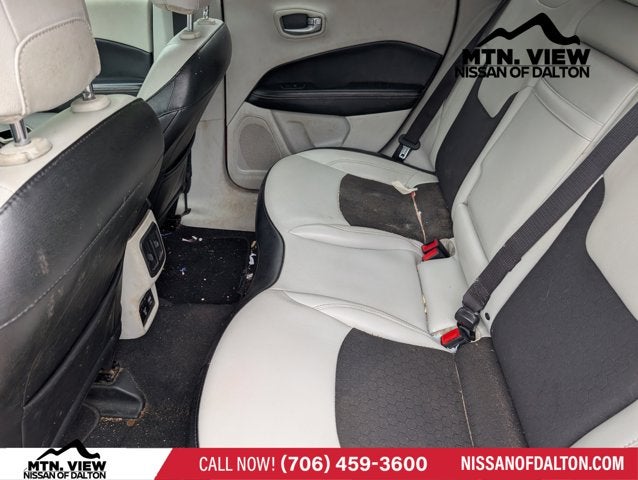 2019 Jeep Compass Latitude w/Sun/Wheel Pkg