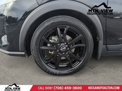 2022 Nissan Kicks SR