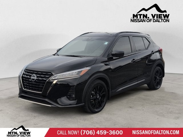 2022 Nissan Kicks SR