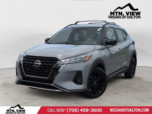 2023 Nissan Kicks SR