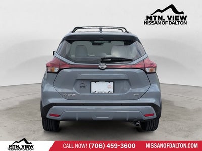 2023 Nissan Kicks SR