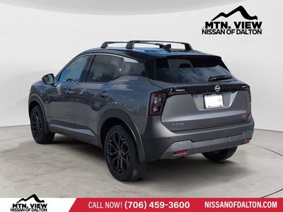 2025 Nissan Kicks SR