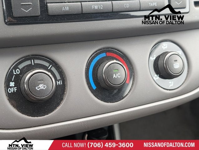 2004 Toyota Camry LE