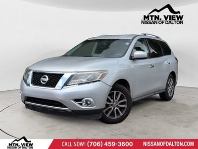 2016 Nissan Pathfinder SV