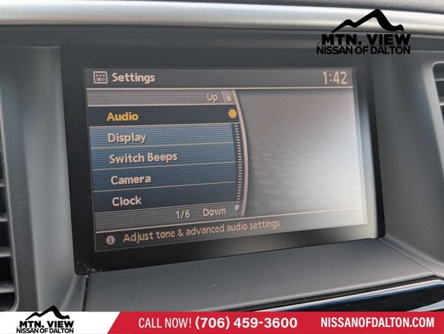 2016 Nissan Pathfinder SV