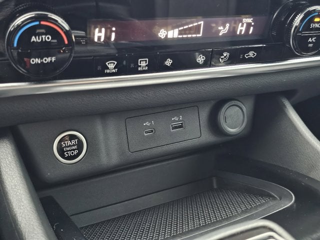 2023 Nissan Rogue Base