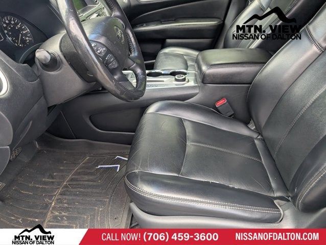 2019 Nissan Pathfinder SL