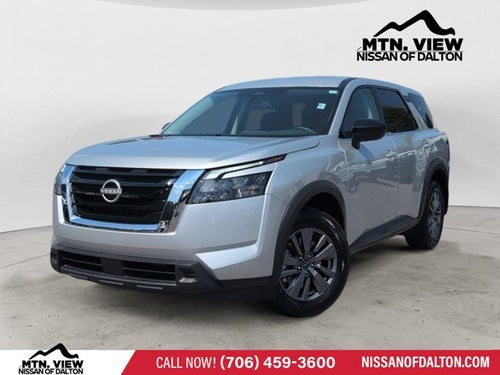 2025 Nissan Pathfinder S