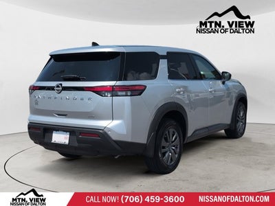 2025 Nissan Pathfinder S