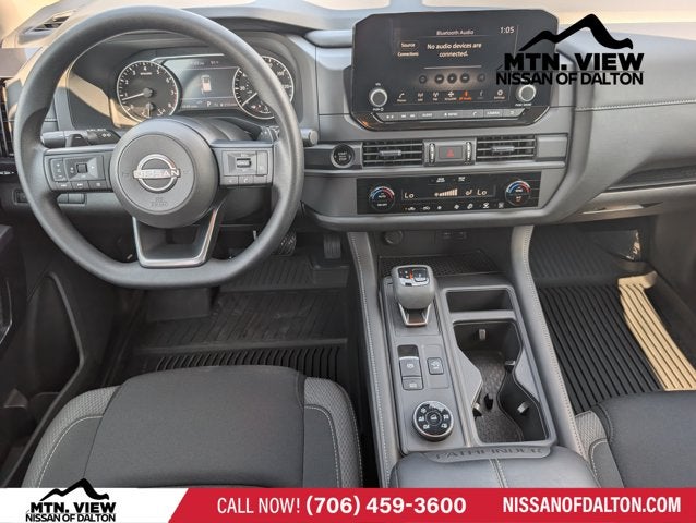 2025 Nissan Pathfinder S
