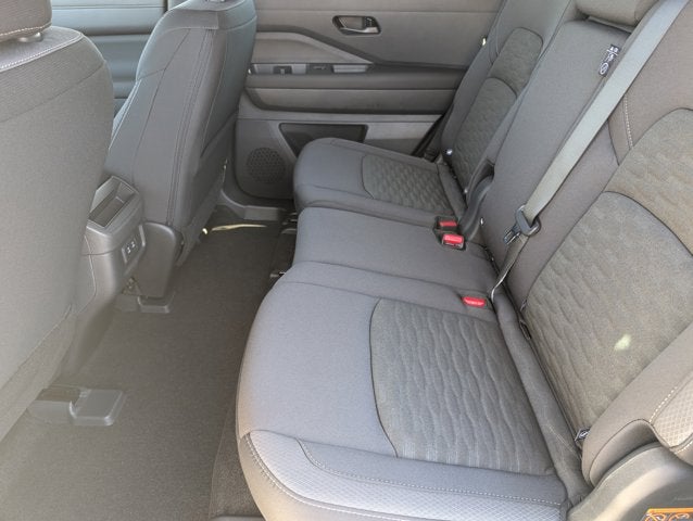 2026 Nissan Pathfinder S