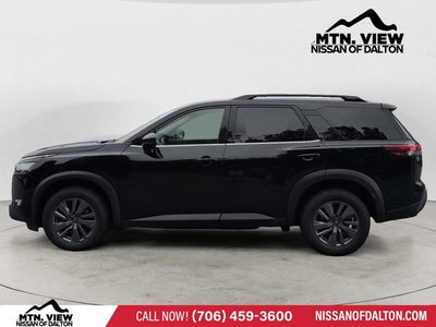 2025 Nissan Pathfinder SV