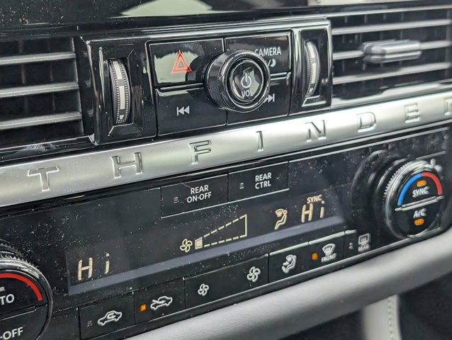 2026 Nissan Pathfinder SV