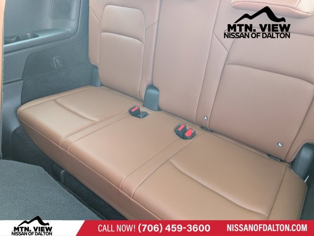 2025 Nissan Pathfinder Platinum