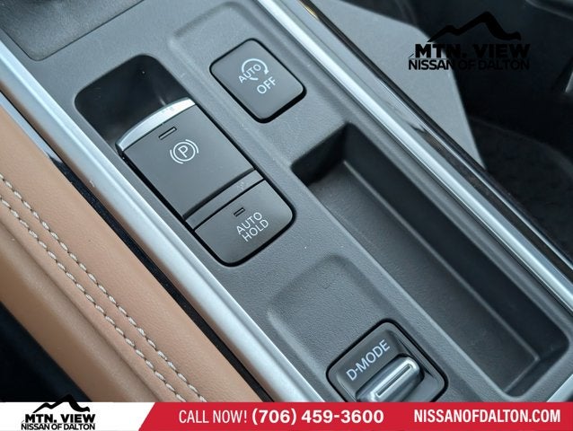 2025 Nissan Pathfinder Platinum