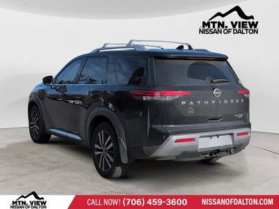 2022 Nissan Pathfinder Platinum
