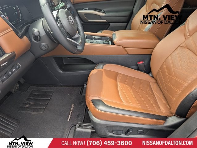 2024 Nissan Pathfinder Platinum