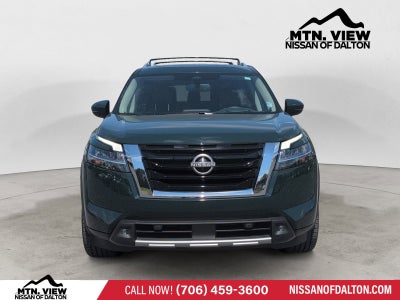 2022 Nissan Pathfinder Platinum