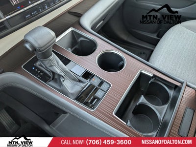 2022 Toyota Sienna LE