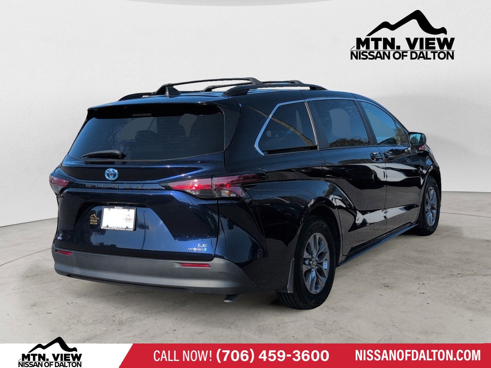 2022 Toyota Sienna LE