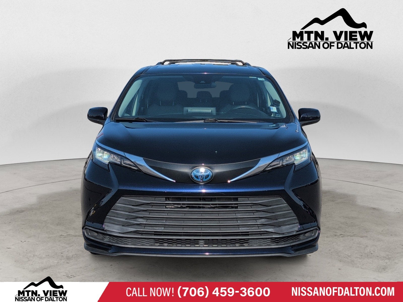 2022 Toyota Sienna LE