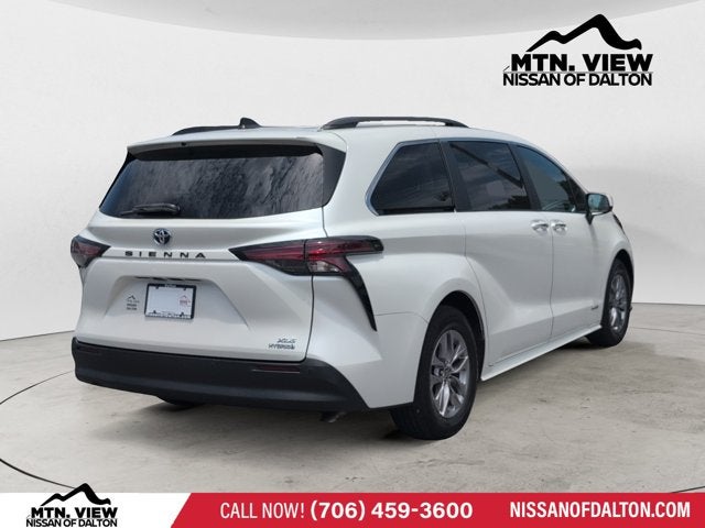 2021 Toyota Sienna XLE