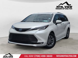 2021 Toyota Sienna XLE