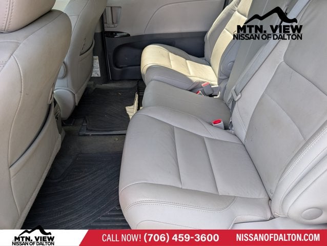 2017 Toyota Sienna XLE