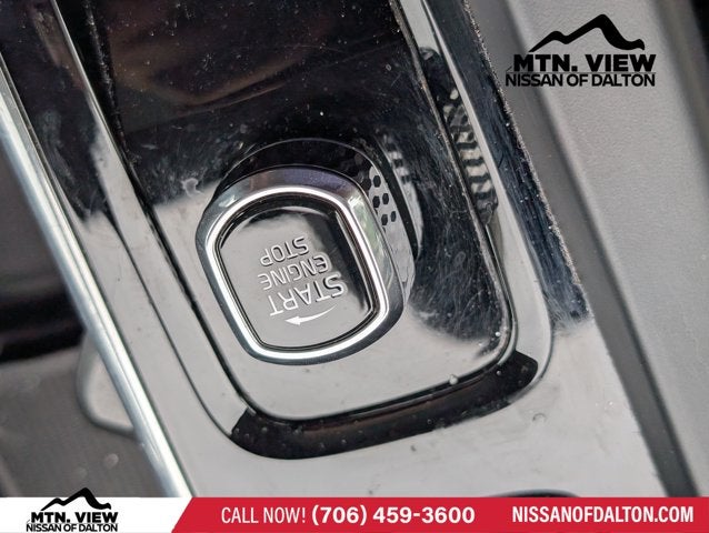 2024 Volvo S60 Core Dark Theme