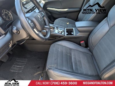 2024 Mitsubishi Outlander SE