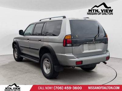 2001 Mitsubishi Montero Sport ES