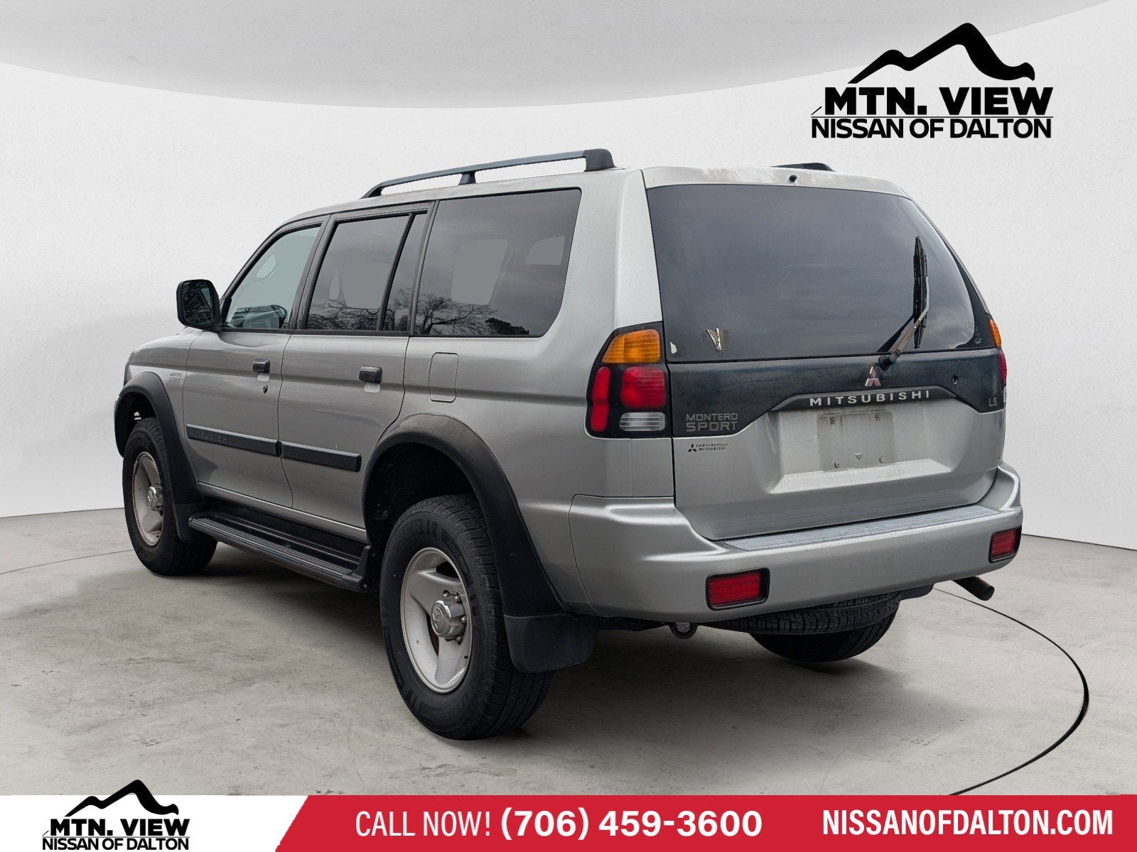 2001 Mitsubishi Montero Sport ES