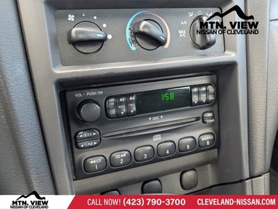 2003 Ford Mustang V6