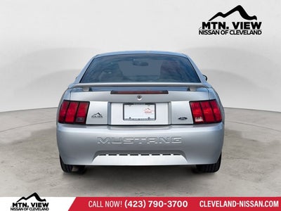 2003 Ford Mustang V6