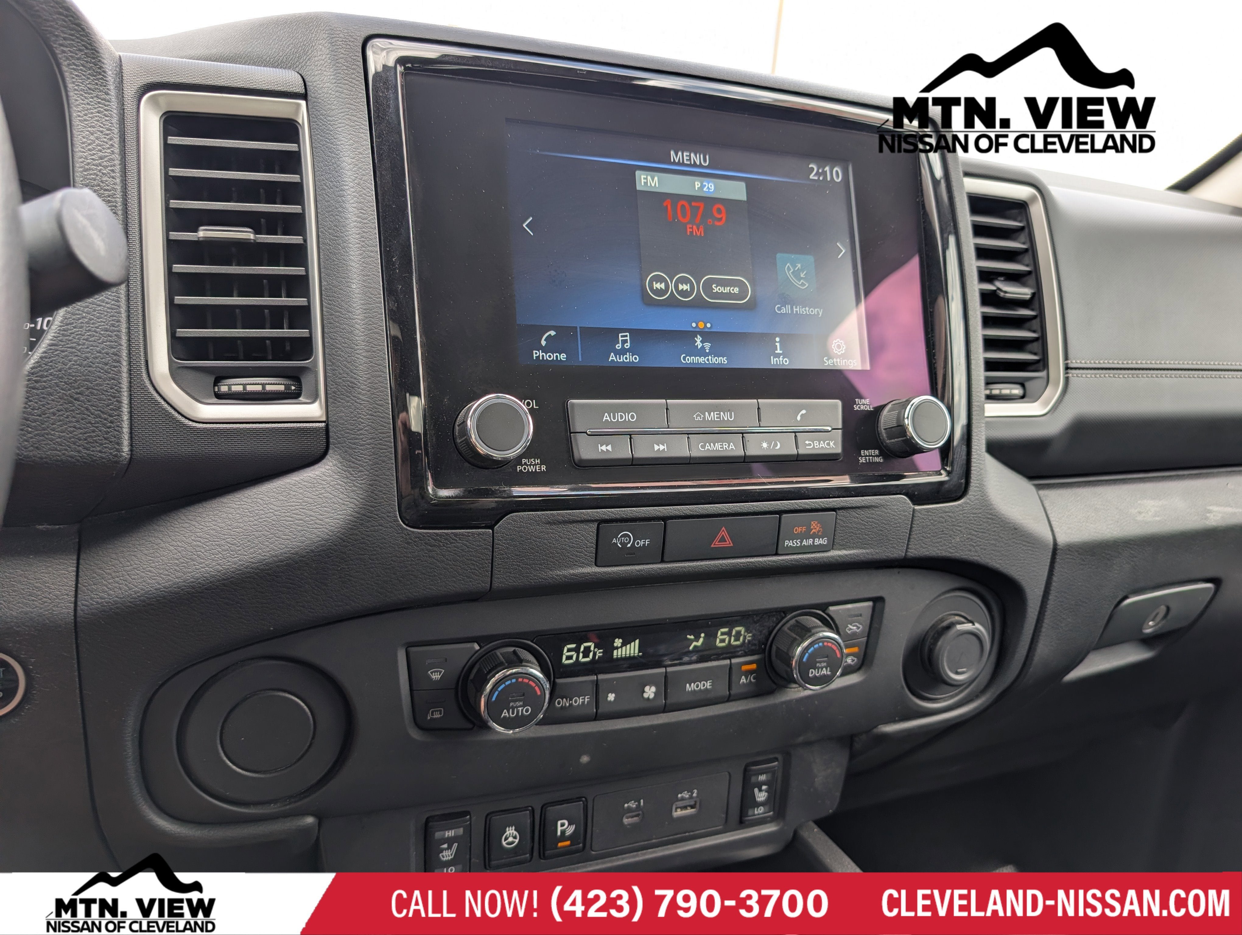 2024 Nissan Frontier SV