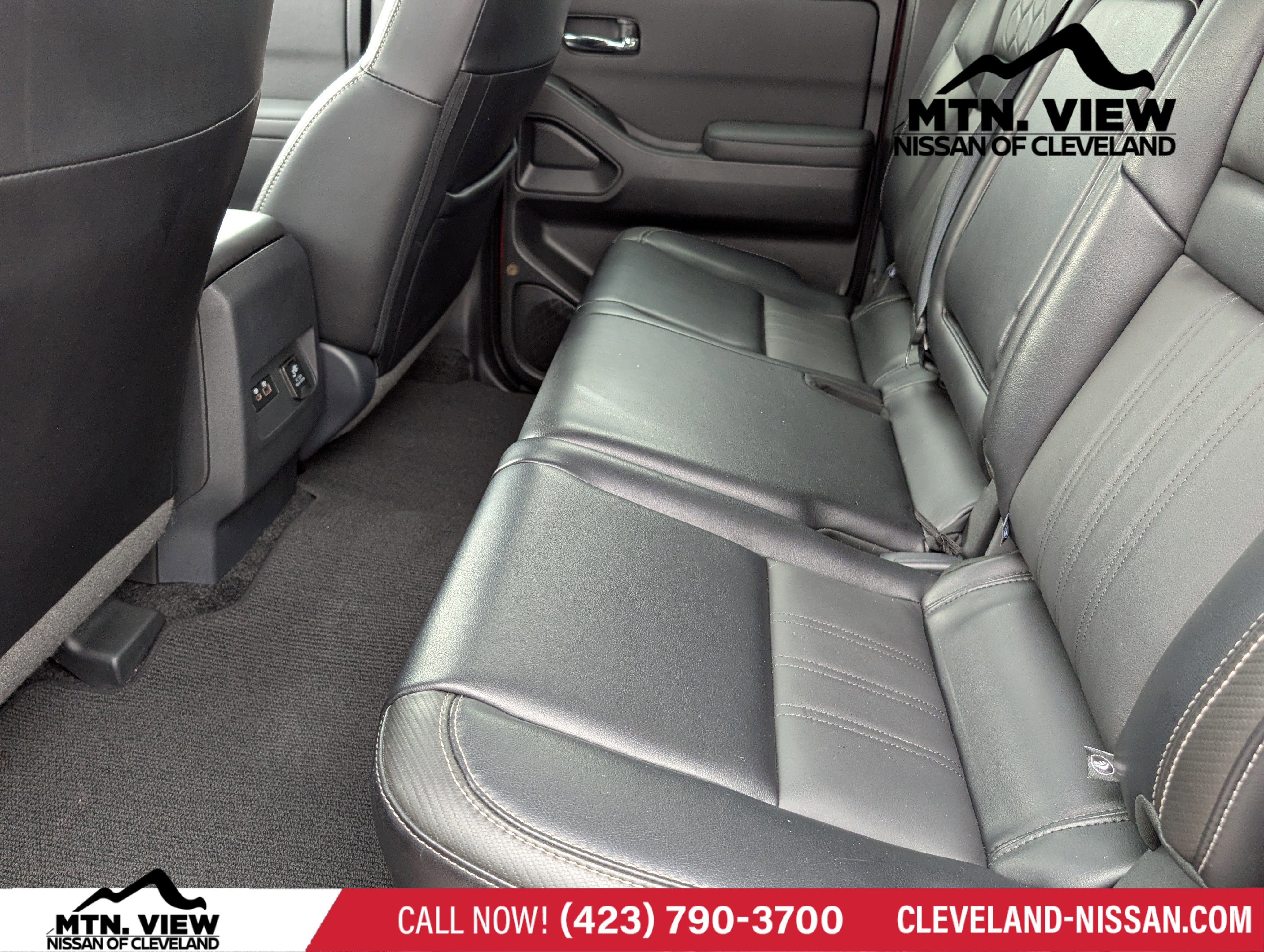 2024 Nissan Frontier SL