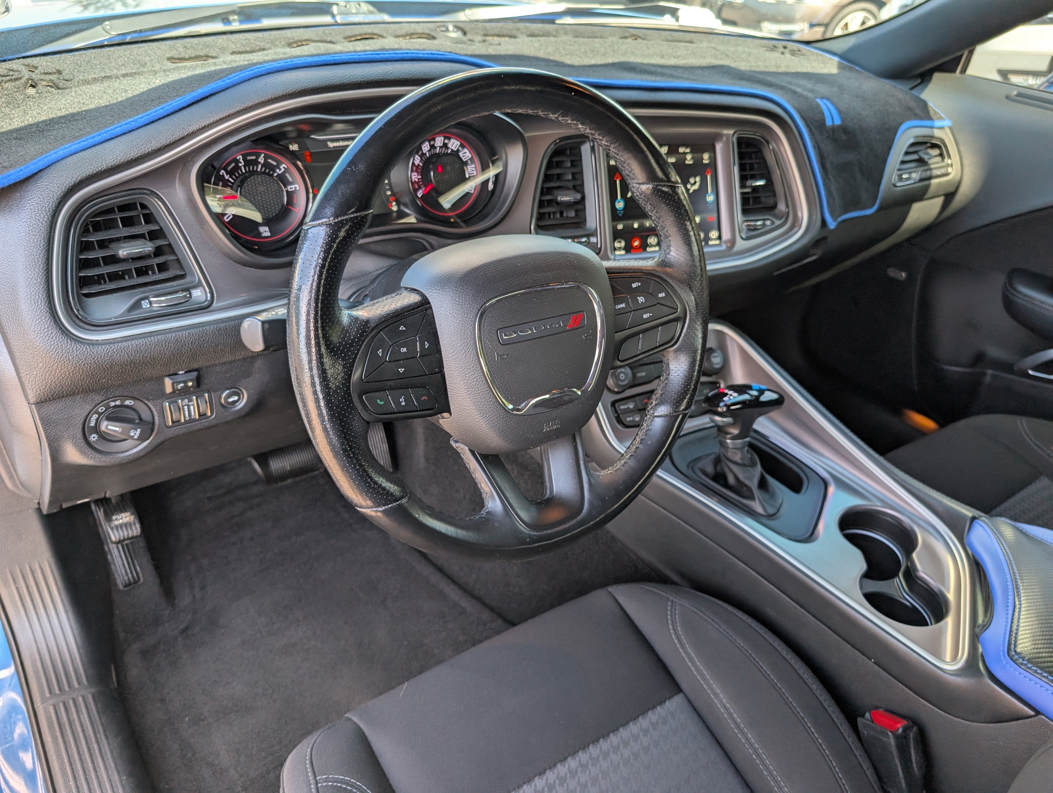 2022 Dodge Challenger SXT
