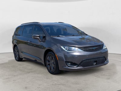 2020 Chrysler Pacifica Hybrid Limited