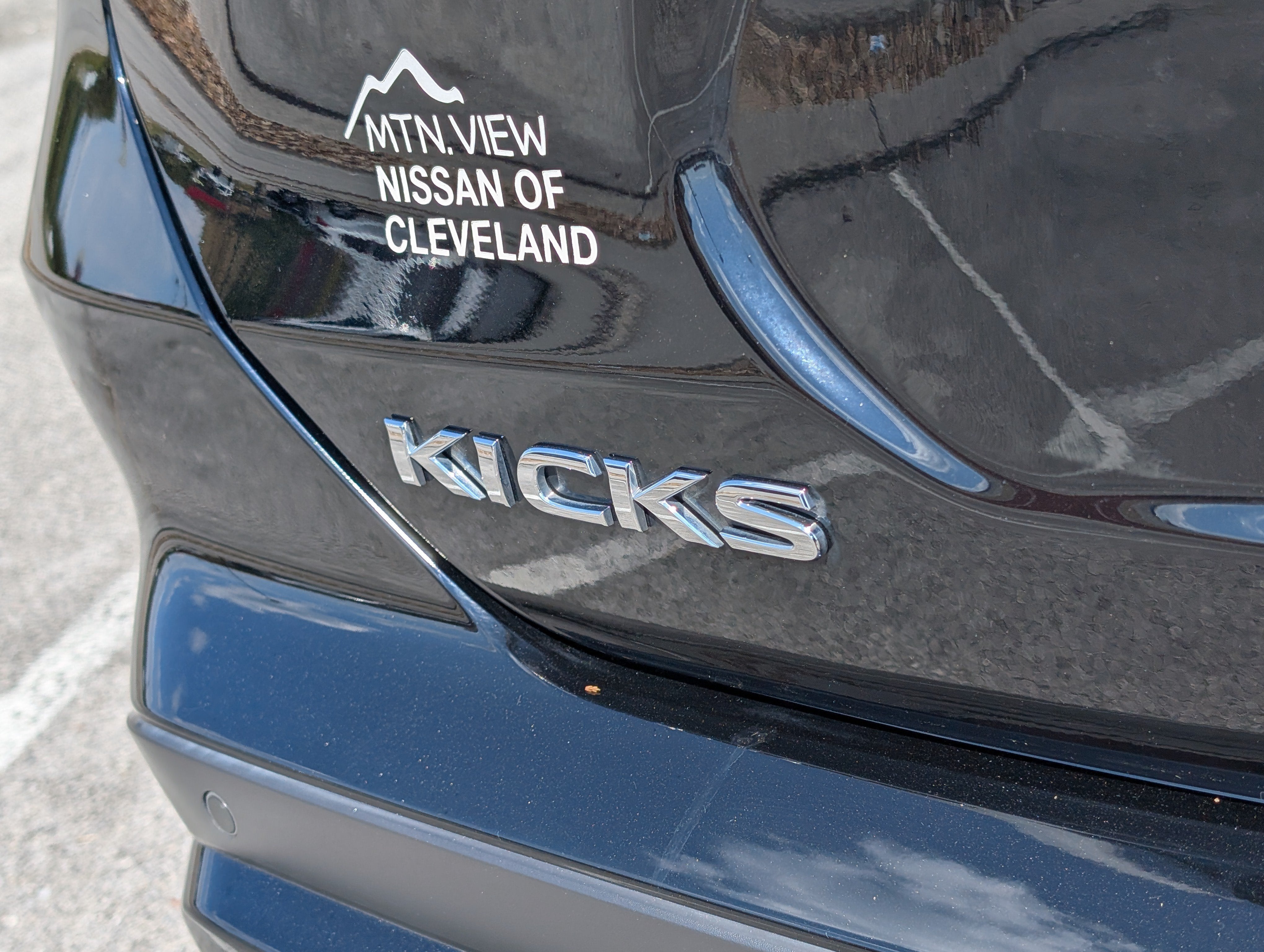 2024 Nissan Kicks S